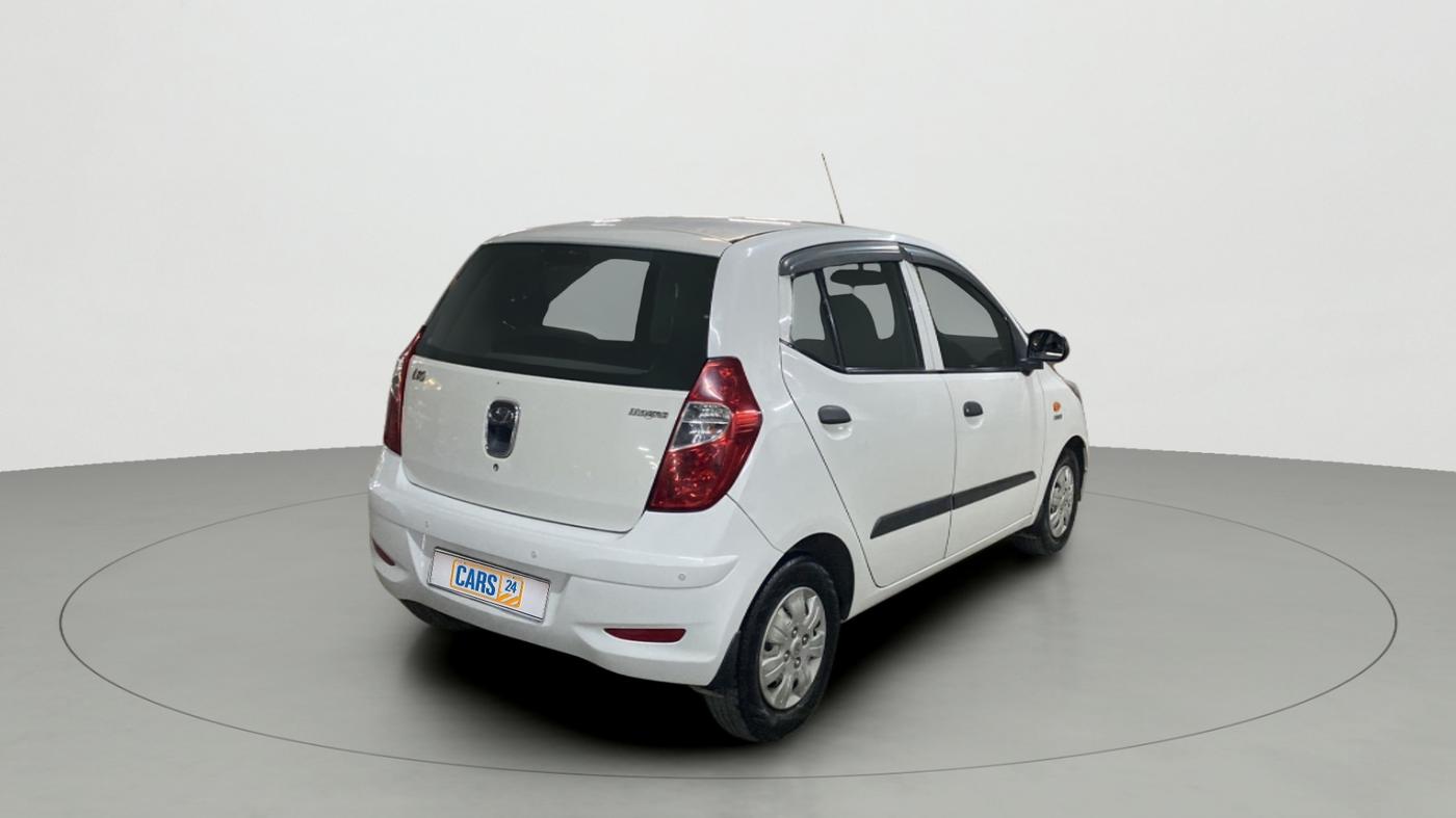 2014 Hyundai i10 MAGNA 1.1, Petrol, Manual, 97,833 km, Right Back Diagonal
