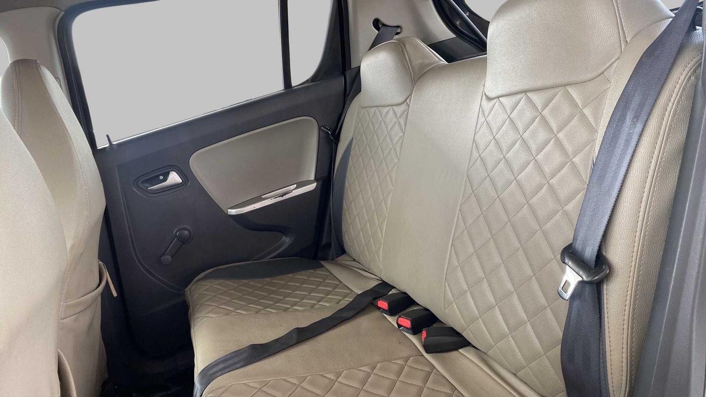 2018 Maruti Alto K10 VXI, Petrol, Manual, 48,617 km, Right Side Rear Door Cabin