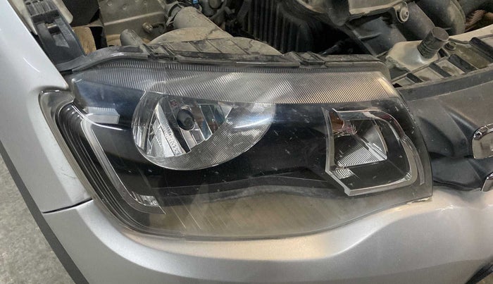 2017 Renault Kwid RXL 1.0, Petrol, Manual, 58,917 km, Right headlight - Minor scratches