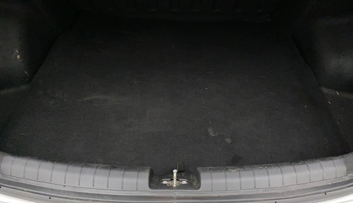 2016 Hyundai Xcent S AT 1.2, Petrol, Automatic, 46,555 km, Boot Inside