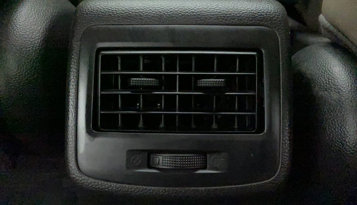 2016 Hyundai Xcent S AT 1.2, Petrol, Automatic, 46,555 km, Rear AC Vents