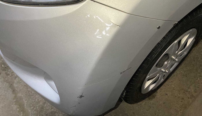 2016 Hyundai Eon MAGNA +, Petrol, Manual, 30,293 km, Front bumper - Minor scratches