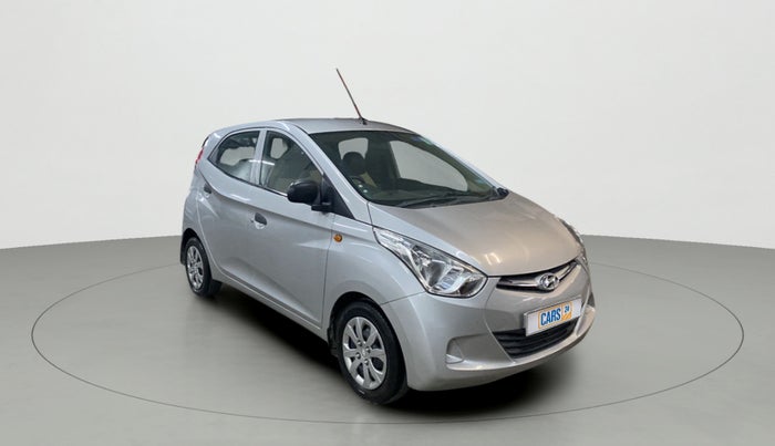 2016 Hyundai Eon MAGNA +, Petrol, Manual, 30,293 km, Right Front Diagonal