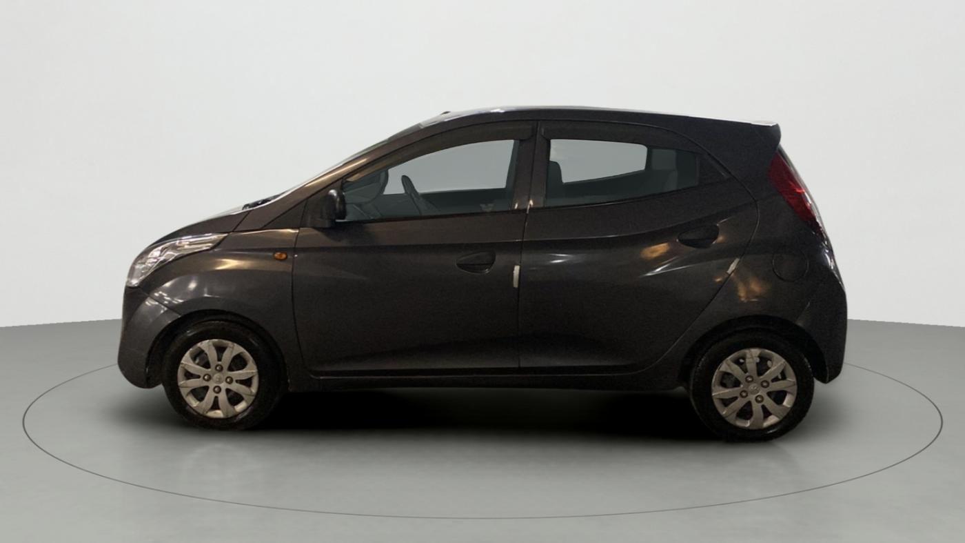 2016 Hyundai Eon MAGNA +, Petrol, Manual, 77,224 km, Left Side