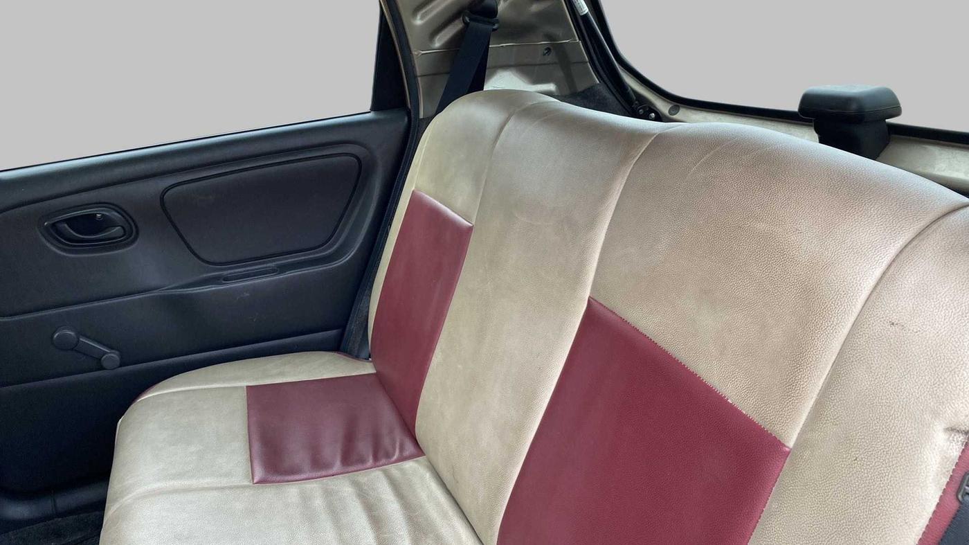 2010 Maruti Alto LXI, Petrol, Manual, 20,038 km, Right Side Rear Door Cabin