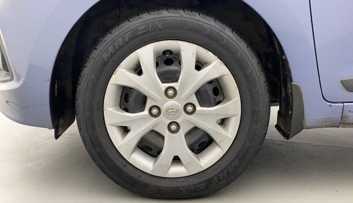 2016 Hyundai Grand i10 SPORTZ 1.2 KAPPA VTVT, Petrol, Manual, 60,662 km, Left Front Wheel