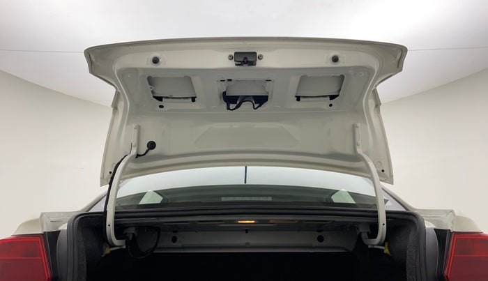 2018 Volkswagen Ameo TRENDLINE 1.0L, Petrol, Manual, 24,385 km, Boot Door Open