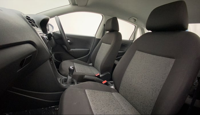 2018 Volkswagen Ameo TRENDLINE 1.0L, Petrol, Manual, 24,385 km, Right Side Front Door Cabin