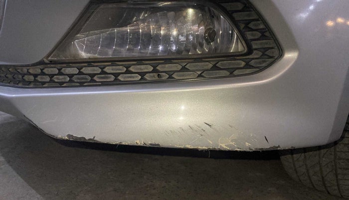 2016 Hyundai Elite i20 ASTA 1.4 CRDI, Diesel, Manual, 1,03,600 km, Front bumper - Paint has minor damage