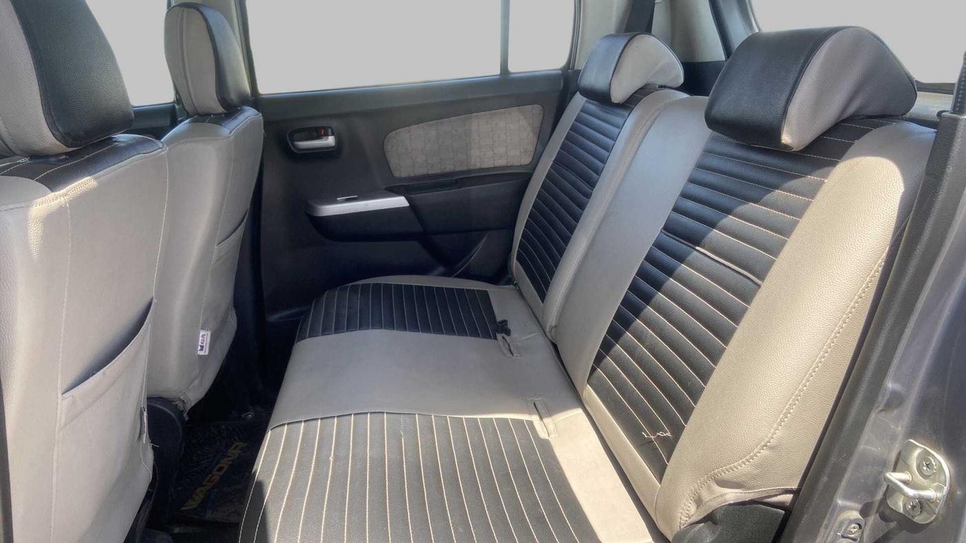 2015 Maruti Wagon R 1.0 VXI, Petrol, Manual, 52,439 km, Right Side Rear Door Cabin