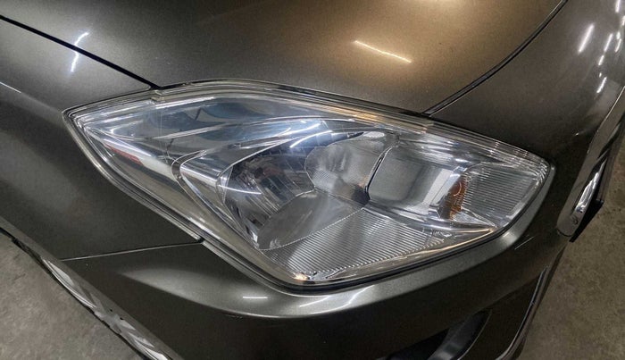 2018 Maruti Dzire VXI, Petrol, Manual, 1,16,881 km, Right headlight - Minor scratches