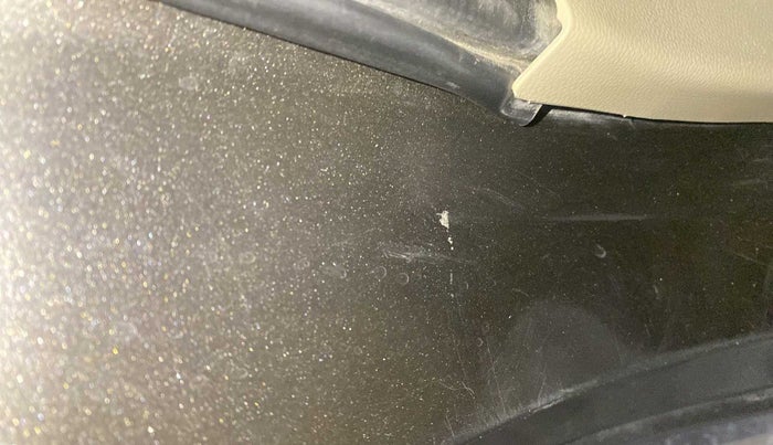 2018 Maruti Dzire VXI, Petrol, Manual, 1,16,881 km, Left C pillar - Minor scratches
