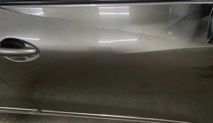 2018 Maruti Dzire VXI, Petrol, Manual, 1,16,881 km, Driver-side door - Slightly dented