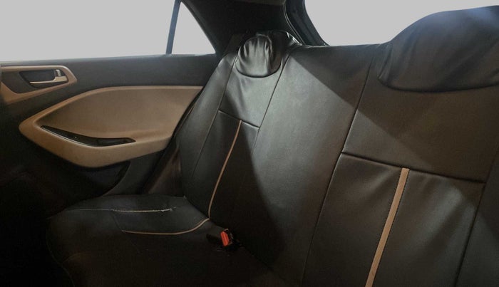 2018 Hyundai Elite i20 MAGNA EXECUTIVE 1.2, Petrol, Manual, 74,732 km, Right Side Rear Door Cabin
