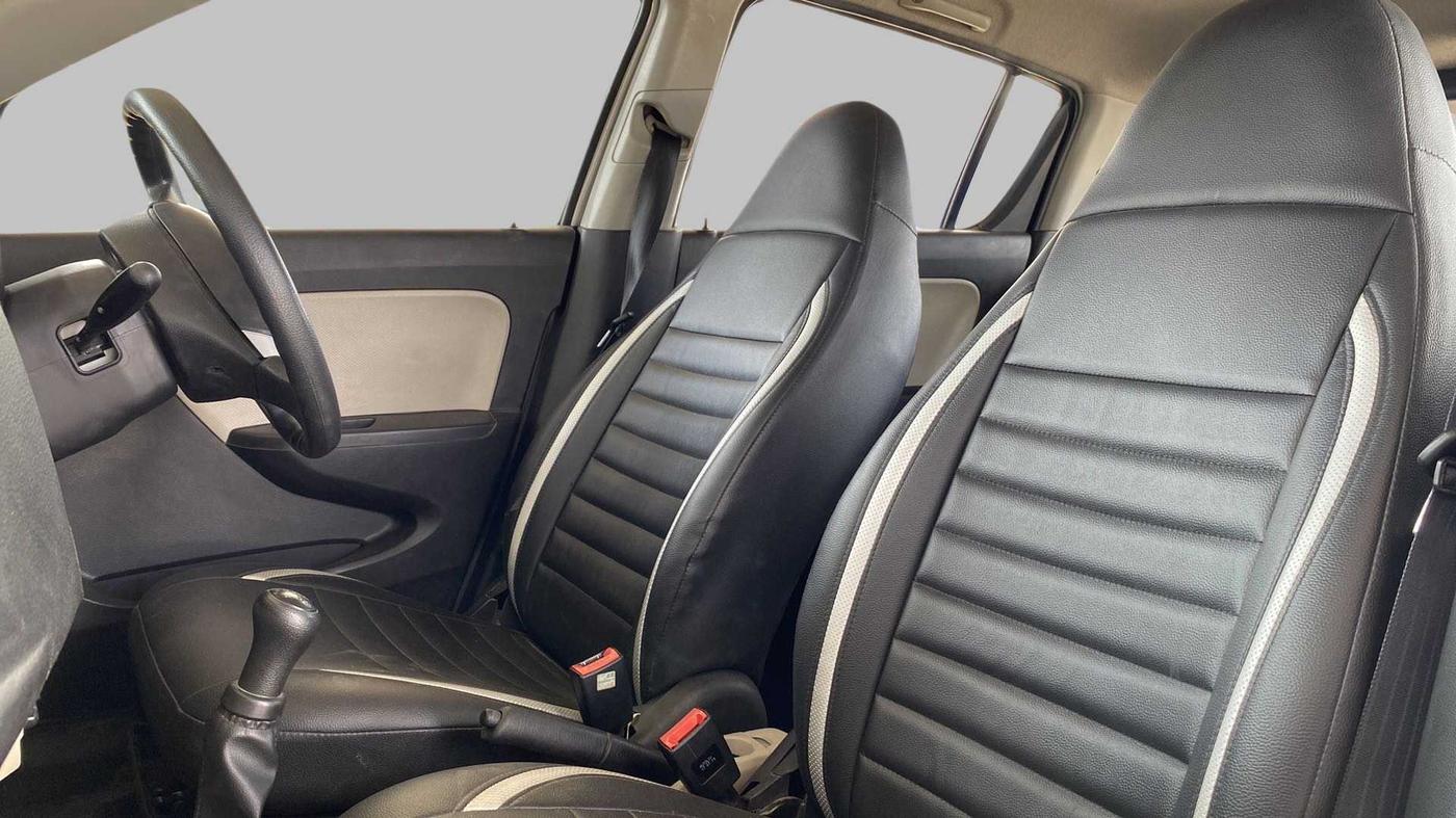 2019 Maruti Alto LXI, Petrol, Manual, 62,809 km, Right Side Front Door Cabin