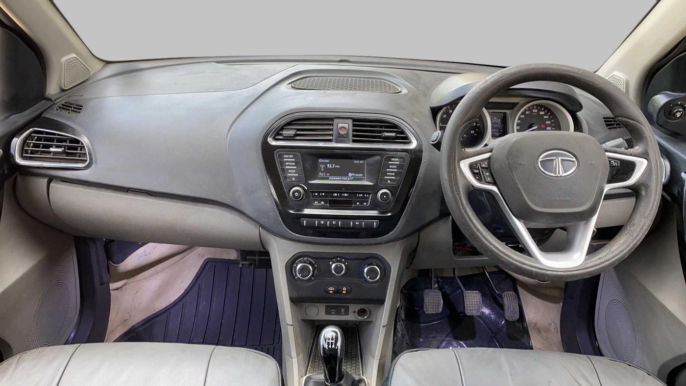 2017 Tata Tiago XZ DIESEL, Diesel, Manual, 1,10,696 km, Dashboard