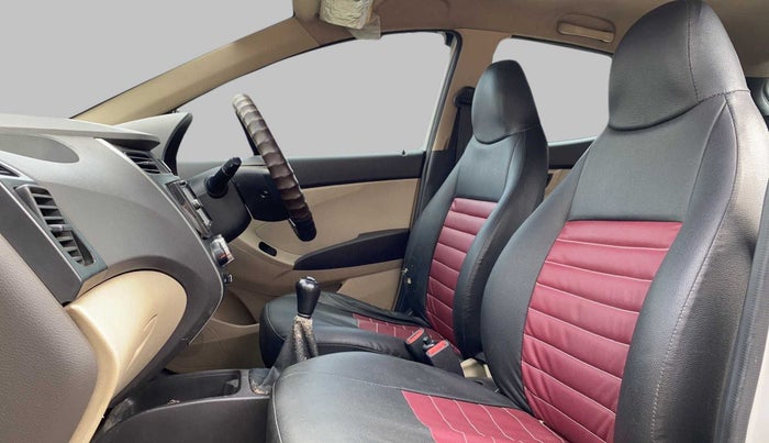 2017 Hyundai Eon ERA +, Petrol, Manual, 34,700 km, Right Side Front Door Cabin