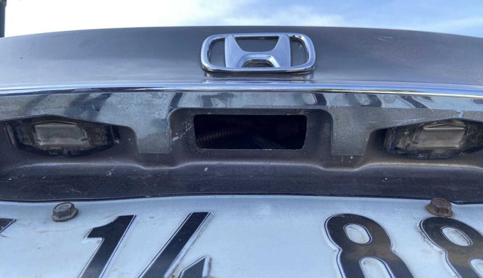 2014 Honda City 1.5L I-VTEC SV CVT, Petrol, Automatic, 91,412 km, Dicky (Boot door) - Trim lock has minor damage