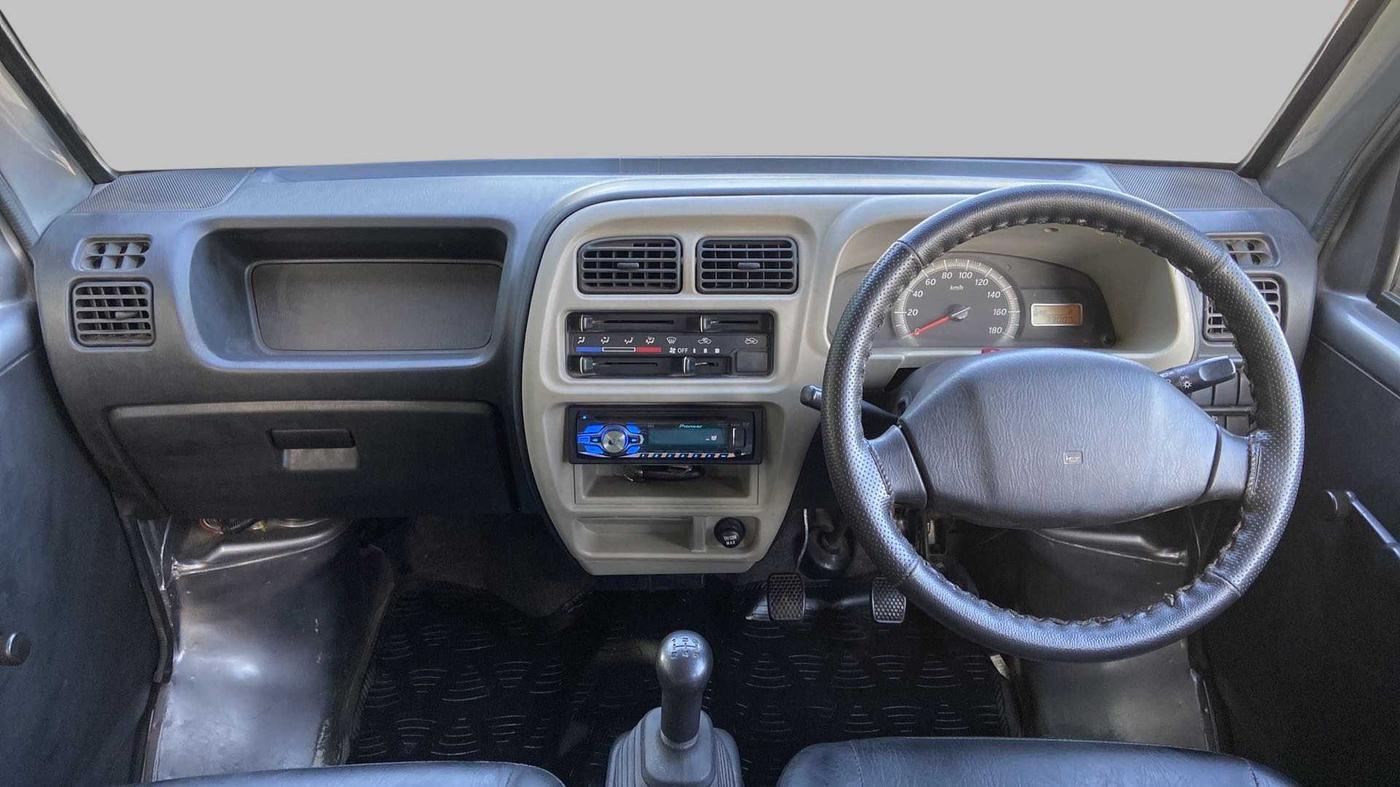 2018 Maruti Eeco 7 STR, Petrol, Manual, 33,000 km, Dashboard