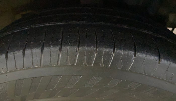 2017 Hyundai Grand i10 SPORTZ U2 1.2 CRDI, Diesel, Manual, 81,465 km, Left Rear Tyre Tread