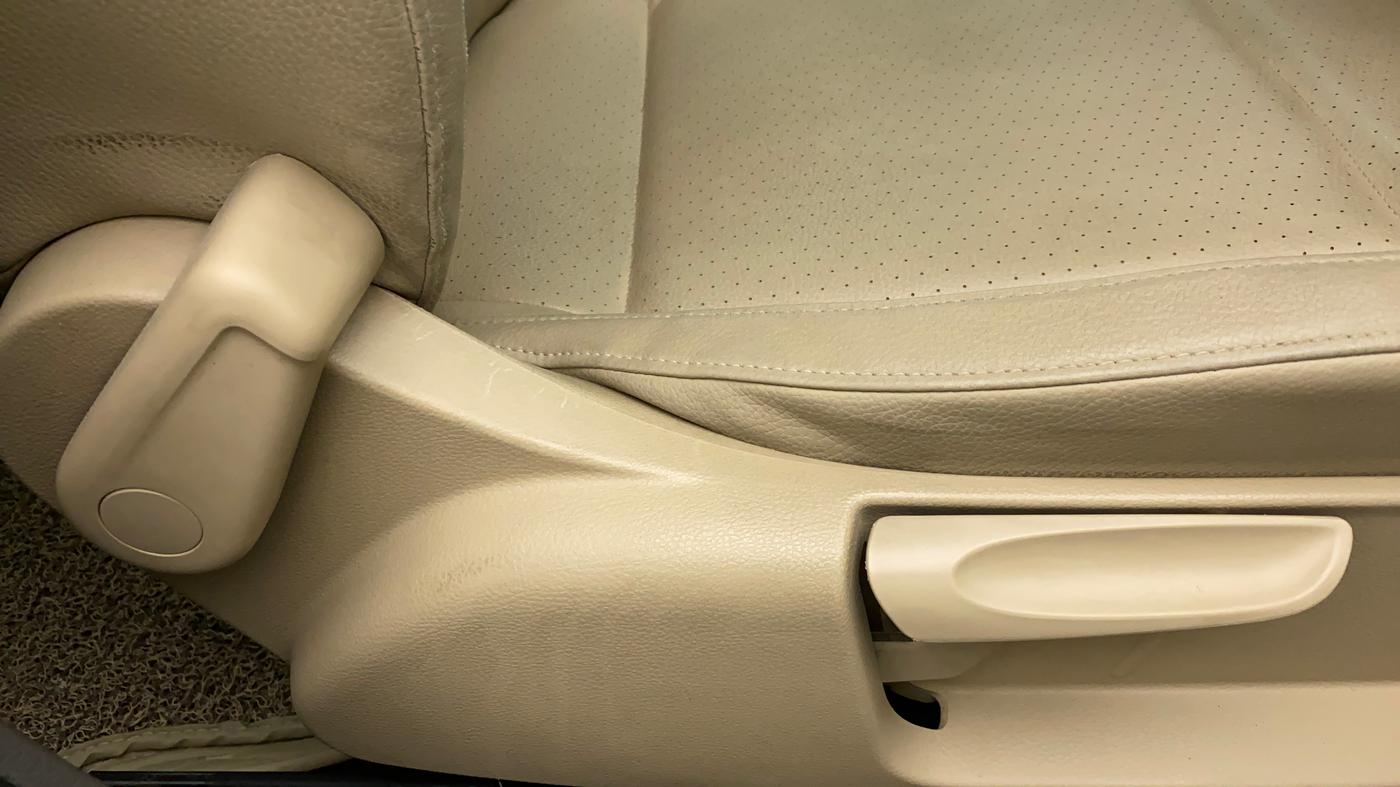 2020 Volkswagen Vento HIGHLINE 1.0L TSI AT, Petrol, Automatic, 47,623 km, Driver Side Adjustment Panel