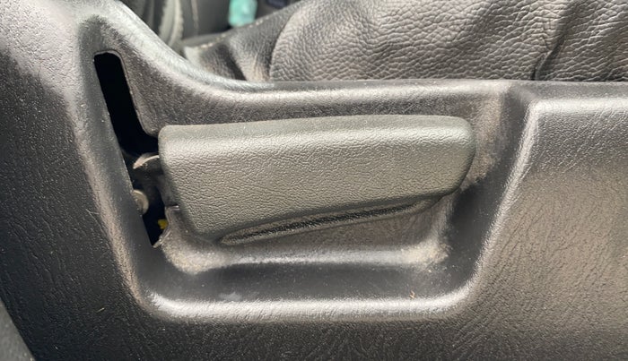 2022 Maruti Alto VXI, Petrol, Manual, 6,352 km, Driver Side Adjustment Panel