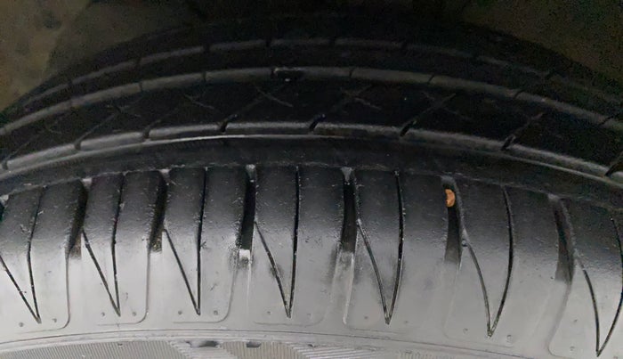 2017 Maruti Baleno DELTA CVT PETROL 1.2, Petrol, Automatic, 73,442 km, Left Front Tyre Tread