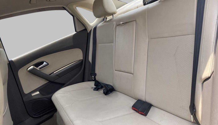 2012 Volkswagen Vento HIGHLINE 1.6 MPI, Petrol, Manual, 94,158 km, Right Side Rear Door Cabin