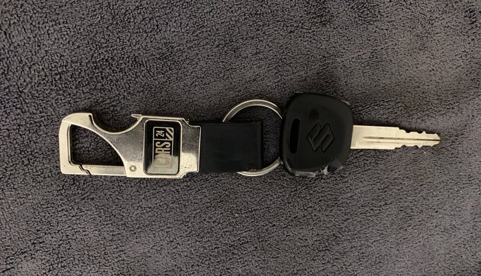 2022 Maruti Eeco 5 STR AC CNG (O), CNG, Manual, 9,082 km, Key Close Up