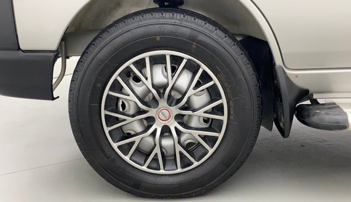 2022 Maruti Eeco 5 STR AC CNG (O), CNG, Manual, 9,082 km, Left Front Wheel