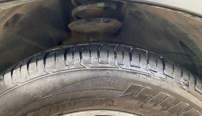 2019 Nissan Kicks XV 1.5, Petrol, Manual, 44,890 km, Right Front Tyre Tread