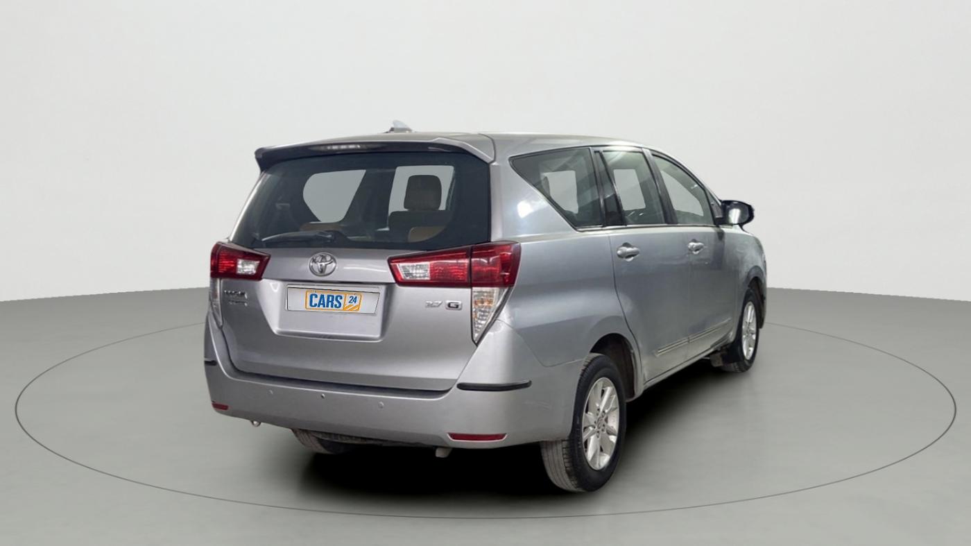 2016 Toyota Innova Crysta 2.7 GX AT 7 STR, Petrol, Automatic, 1,15,144 km, Right Back Diagonal