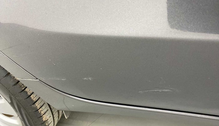 2017 Maruti Baleno ZETA PETROL 1.2, Petrol, Manual, 81,024 km, Right rear door - Slightly dented