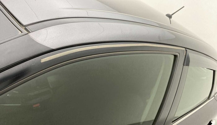 2017 Maruti Baleno ZETA PETROL 1.2, Petrol, Manual, 81,024 km, Front passenger door - Door visor damaged