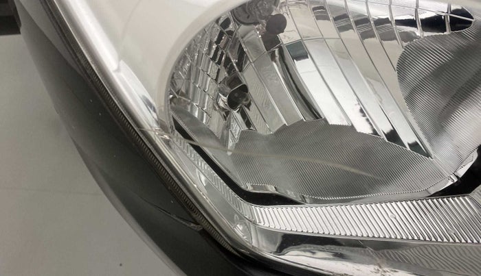 2017 Maruti Baleno ZETA PETROL 1.2, Petrol, Manual, 81,024 km, Right headlight - Minor scratches