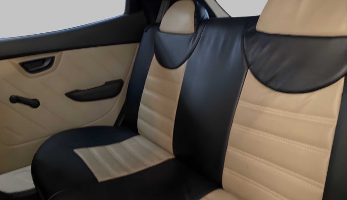 2017 Hyundai Eon ERA +, Petrol, Manual, 27,952 km, Right Side Rear Door Cabin