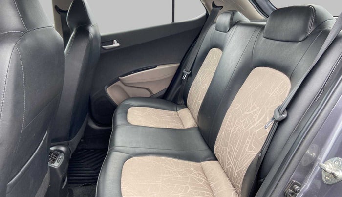 2019 Hyundai Grand i10 SPORTZ 1.2 KAPPA VTVT, Petrol, Manual, 33,029 km, Right Side Rear Door Cabin