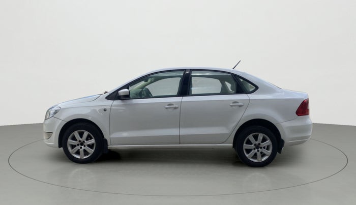2014 Skoda Rapid AMBITION 1.6 MPI MT PLUS, Petrol, Manual, 73,327 km, Left Side