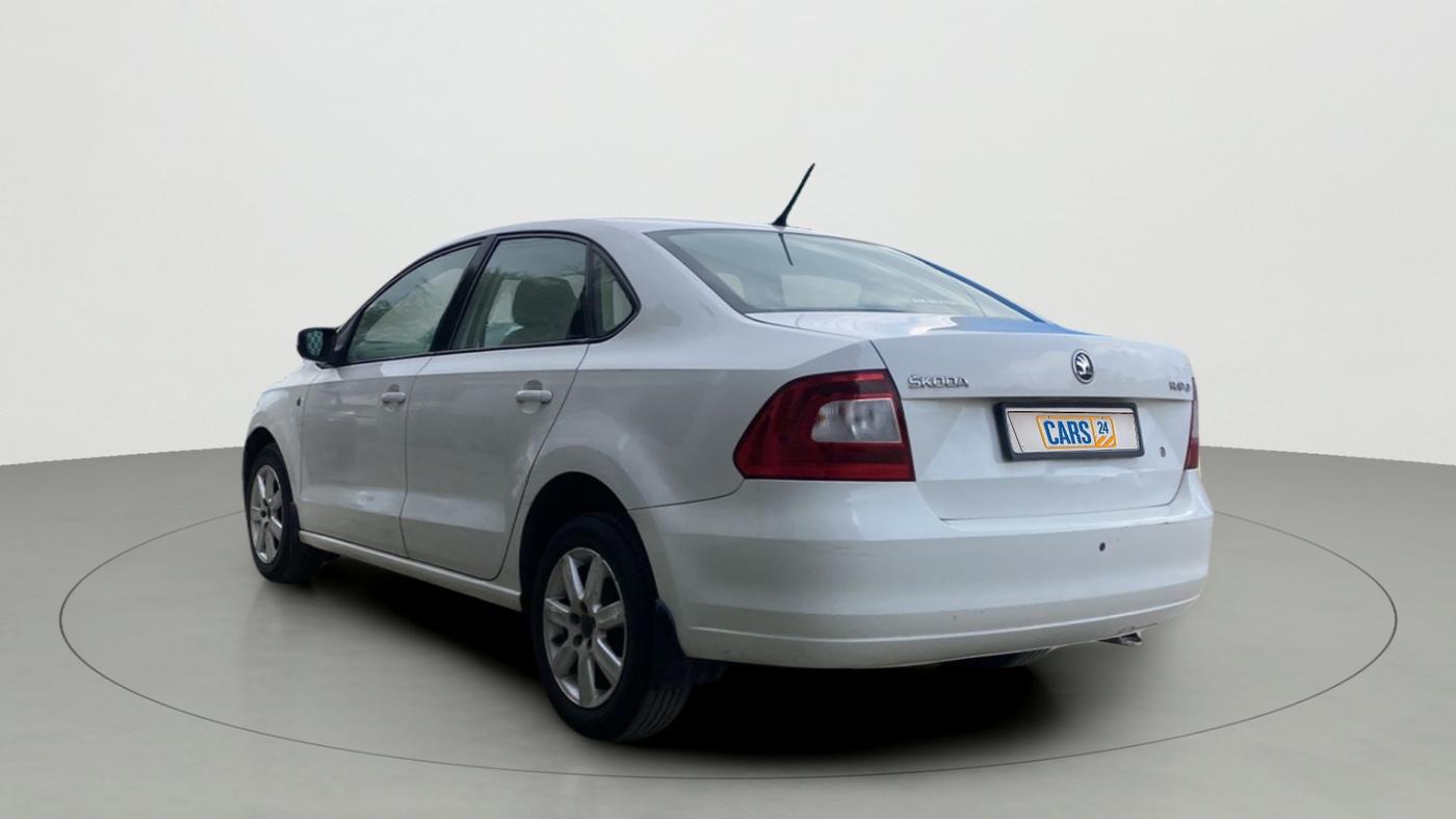 2014 Skoda Rapid AMBITION 1.6 MPI MT PLUS, Petrol, Manual, 73,327 km, Left Back Diagonal