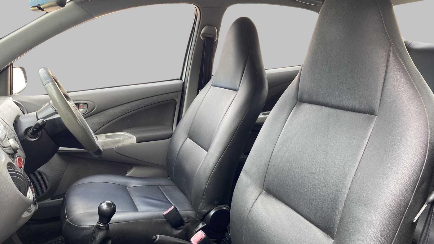 2011 Toyota Etios V, Petrol, Manual, 87,676 km, Right Side Front Door Cabin