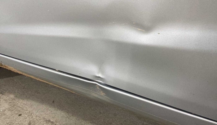 2018 Hyundai Xcent S 1.2, Petrol, Manual, 12,896 km, Front passenger door - Slightly dented