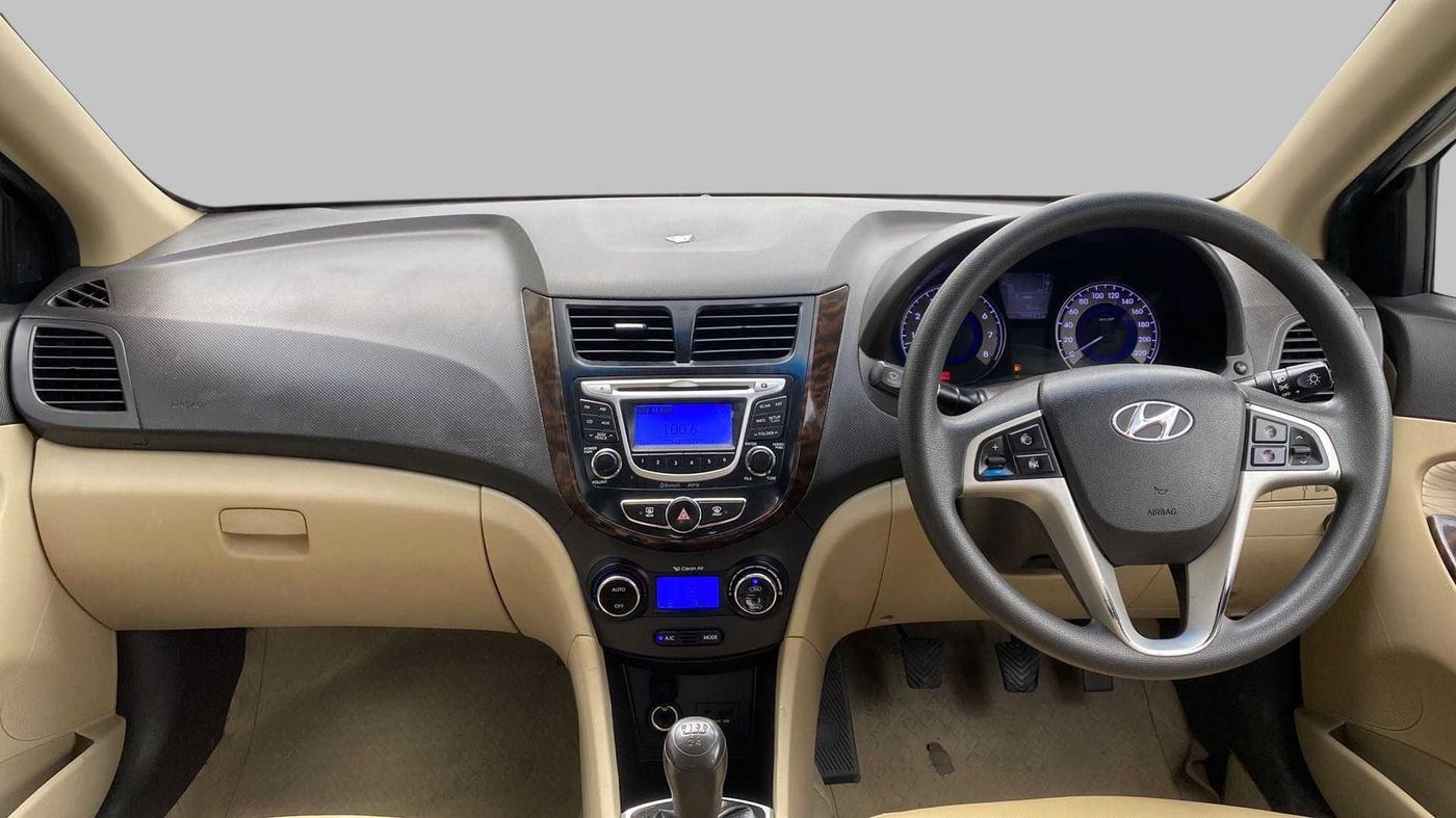 2013 Hyundai Verna FLUIDIC 1.6 VTVT SX, CNG, Manual, 99,864 km, Dashboard