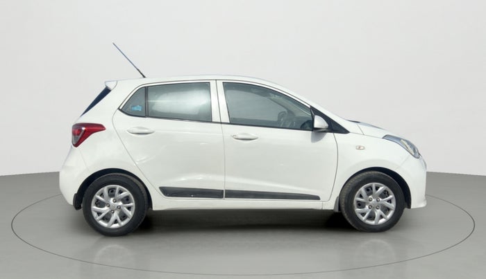 2017 Hyundai Grand i10 MAGNA 1.2 KAPPA VTVT, Petrol, Manual, 78,399 km, Right Side View