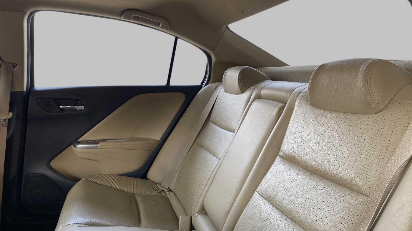 2015 Honda City 1.5L I-DTEC VX, Diesel, Manual, 48,747 km, Right Side Rear Door Cabin