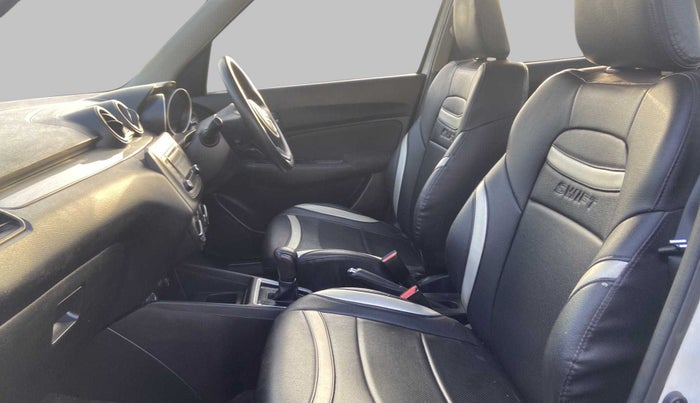 2018 Maruti Swift VDI AMT, Diesel, Automatic, 28,229 km, Right Side Front Door Cabin