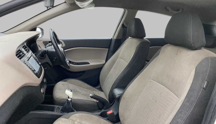 2017 Hyundai Elite i20 ASTA 1.2 (O), Petrol, Manual, 93,975 km, Right Side Front Door Cabin