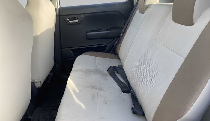 2020 Maruti New Wagon-R VXI 1.0, Petrol, Manual, 42,154 km, Right Side Rear Door Cabin