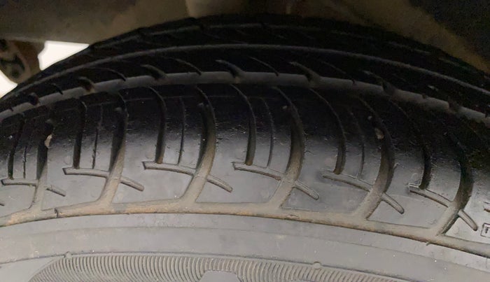 2019 Datsun Go T(O), Petrol, Manual, 46,116 km, Right Rear Tyre Tread