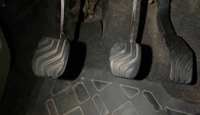 2017 Datsun Redi Go T (O), Petrol, Manual, 23,380 km, Pedals