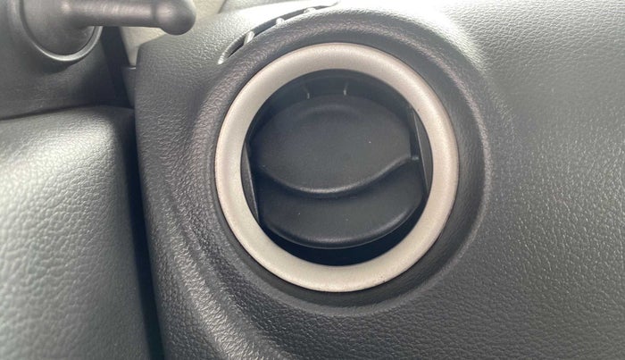 2015 Maruti Alto K10 VXI, Petrol, Manual, 1,04,029 km, AC Unit - AC panel minor damage